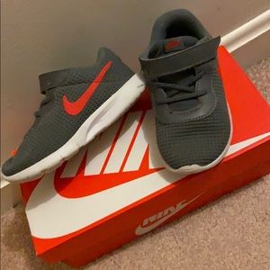 Toddler Nike’s